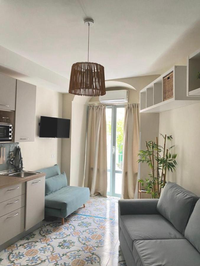 Casa Vittoria Apartment อีสเกีย ภายนอก รูปภาพ
